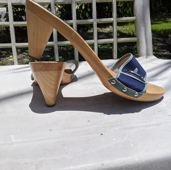 Coach Clogs - Picture 3 of 10